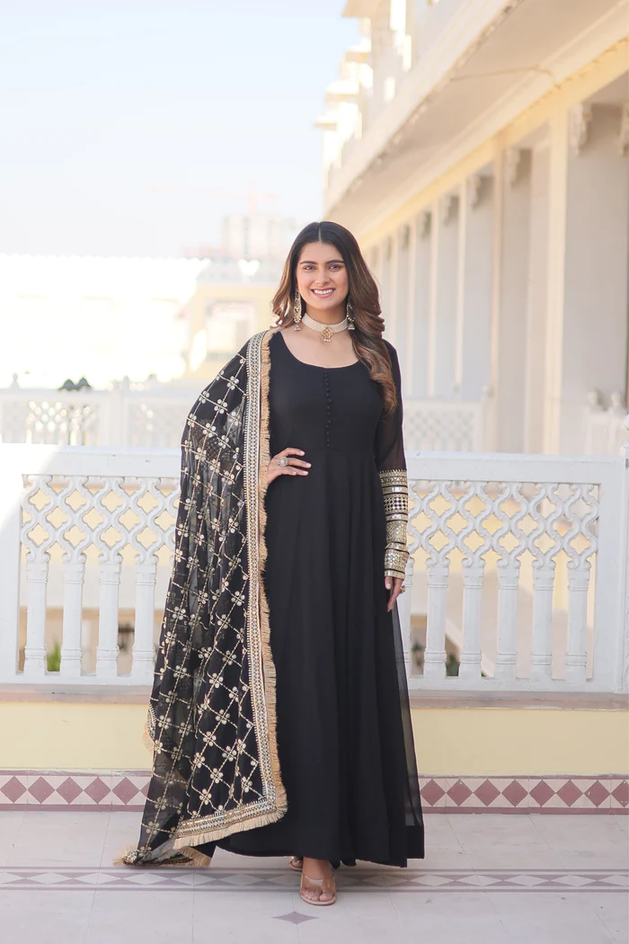 THE PERFECT ATTRACTIVE GOWN WITH DUPATTA SET