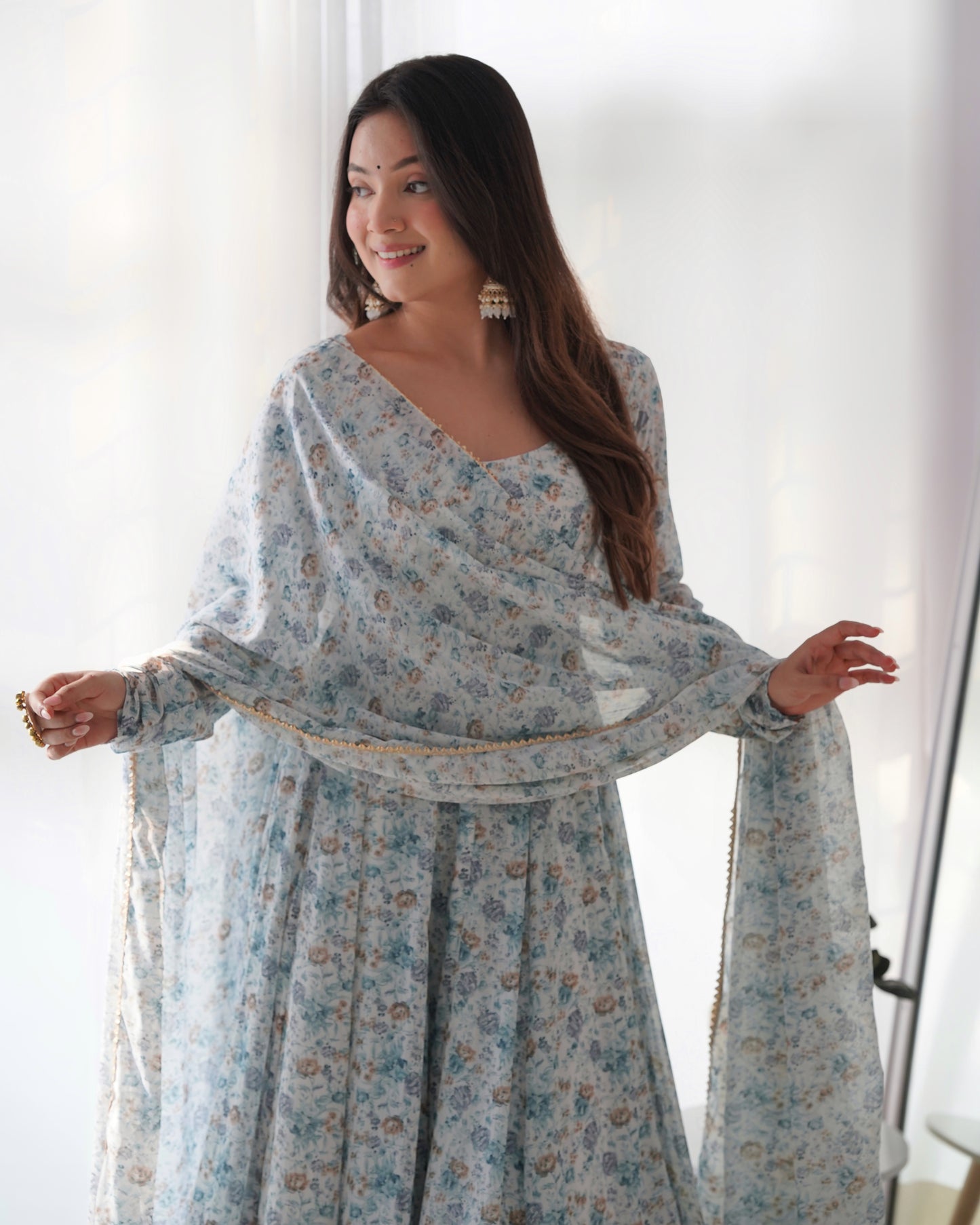 SKYBLUE HEAVY CHIFFON FLORAL PRINT FULLY FLAIR DUPPTA SET WITH PENT