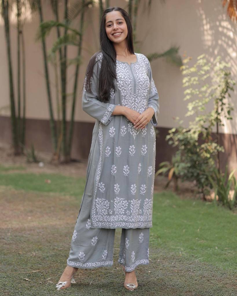 Chakrika Rayon Cotton Chikankari Kurta With Palazzo